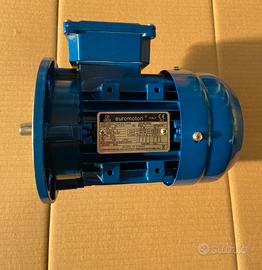Motore elettrico trifase