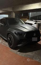 Gle coupè nera opaca