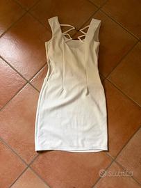 Vestito bianco taglia S. Tubino corto