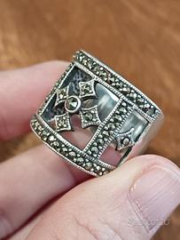 Anello Vintage in Argento 925 croce e Marcasite