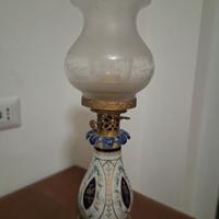 Lampada da tavolo in stile antico