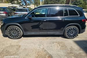 Mercedes glb 200 d 4 matic amg line premium