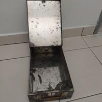 Cassetta di sicurezza vintage