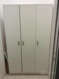 Armadio bianco a 3 ante