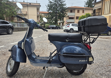 Vespa-pe 200