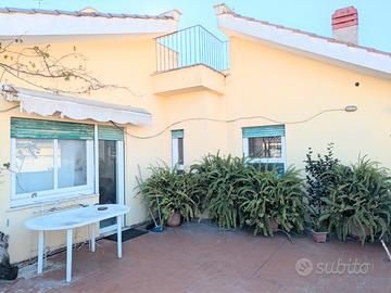 Attico con terrazzo magliana nuova