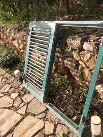 Infisso con una sola persiana