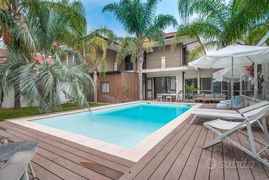 Immobiliare group.mascalucia villa piscina