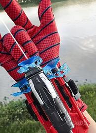 Guanto kit spara frecce/ragnatele spiderman nuovo