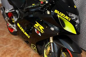 Suzuki Gsx R 750