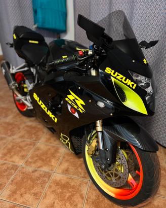 Suzuki Gsx R 750
