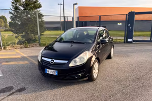 Opel Corsa 1.2 3 porte Enjoy