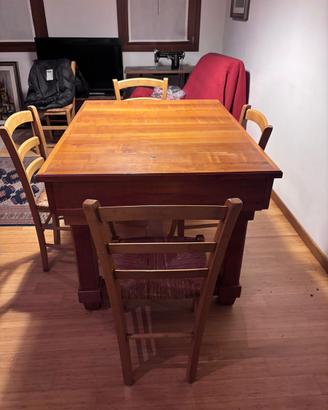 Set Sala da Pranzo: Tavolo in Legno allungabile