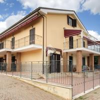 PORZIONE DI TRIFAMILIARE A FERMO