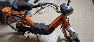 Piaggio Ciao Lusso.