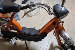 Piaggio Ciao Lusso.