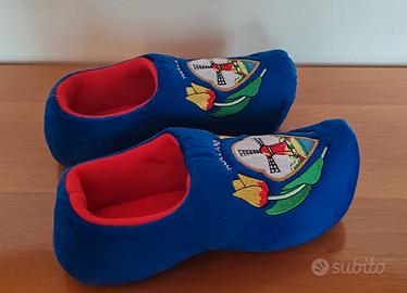 Pantofola a forma di zoccolo olandese