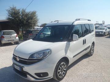 Fiat Doblo trekking 5 posti autovettura