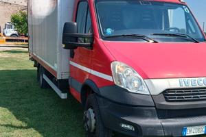 Iveco Daily con sponda