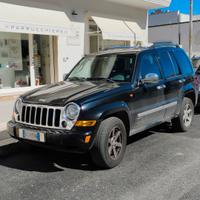 Jeep Cherokee kj 2.8 CRD LIMITED 