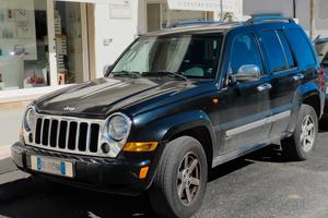 Jeep Cherokee kj 2.8 CRD LIMITED 