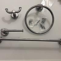 Kit accessori bagno a muro resistenti