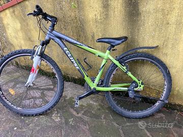 Bicicletta mountain bike ruota 26