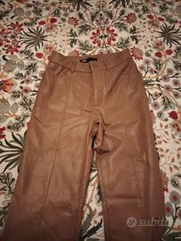 Pantaloni pelle Zara