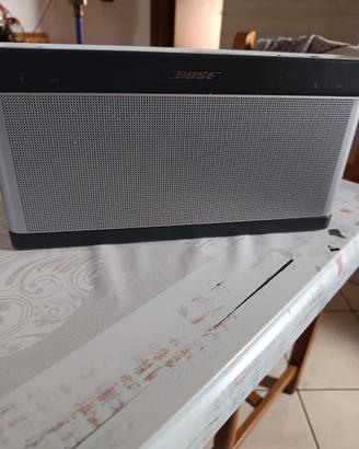 Cassa Bose SoundLink Bluetooth Speaker III