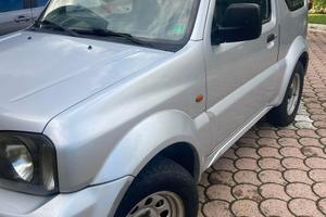 Suzuki jimny gpl  2004