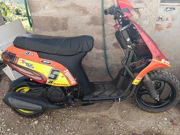 typhoon scooter cross con motore hexagon 150