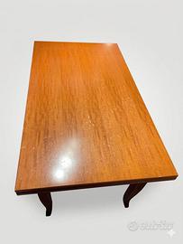 Tavolo rettangolare in legno massello