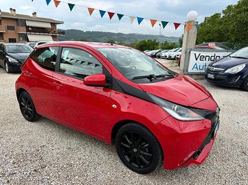 Toyota Aygo 5 Porte Aygo 5p 1.0 x-cool my15