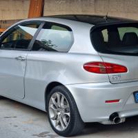 Alfa 147 1.6 sport GPL