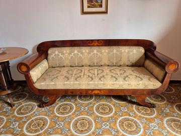 divano metà Ottocento