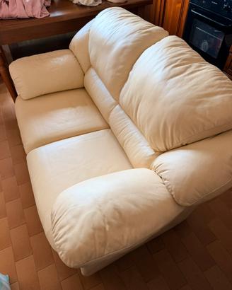Divano in pelle due posti