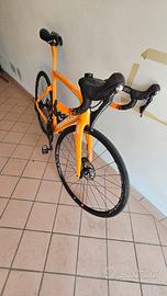  bici da corsa Pinarello taglia 56