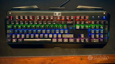 Tastiera meccanica RGB