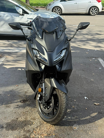 T max 560 de 2024 pari al nuovo