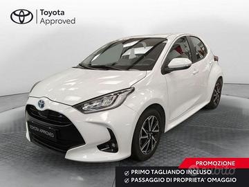 Toyota Yaris Hybrid Trend MY22