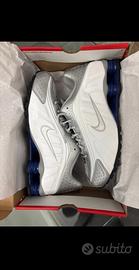 Nike Shox R4