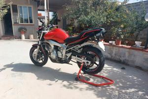 Yamaha FZ6
