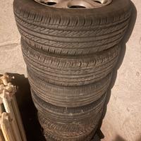 Cerchi e gomme Peugeot