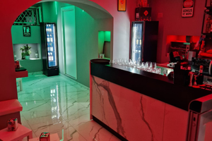 Ceditura lounge bar napoli zona baretti