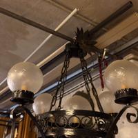 lampadario in ferro battuto