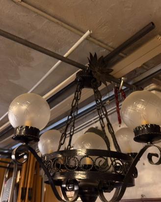 lampadario in ferro battuto