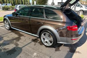audi A4 allroad business plus