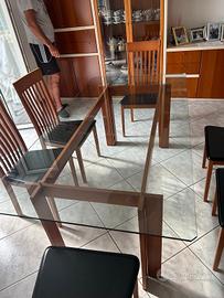 Tavolo cristallo soggiorno