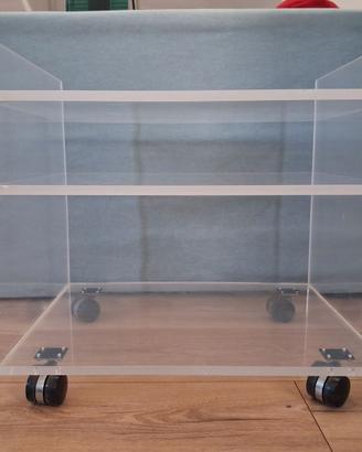 Comodino in plexiglass con ruote