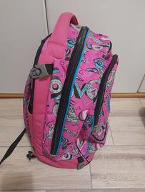 Zaino per scuola marca SEVEN dotato di trolley.
